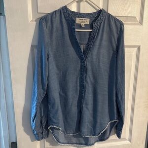 Cloth & Stone Anthropologie Denim Look Long Sleeve Button Down Medium